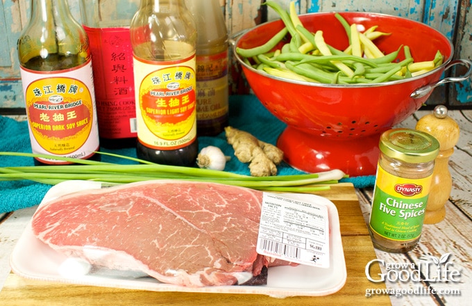 ingredients for making stir-fried beef and string beans